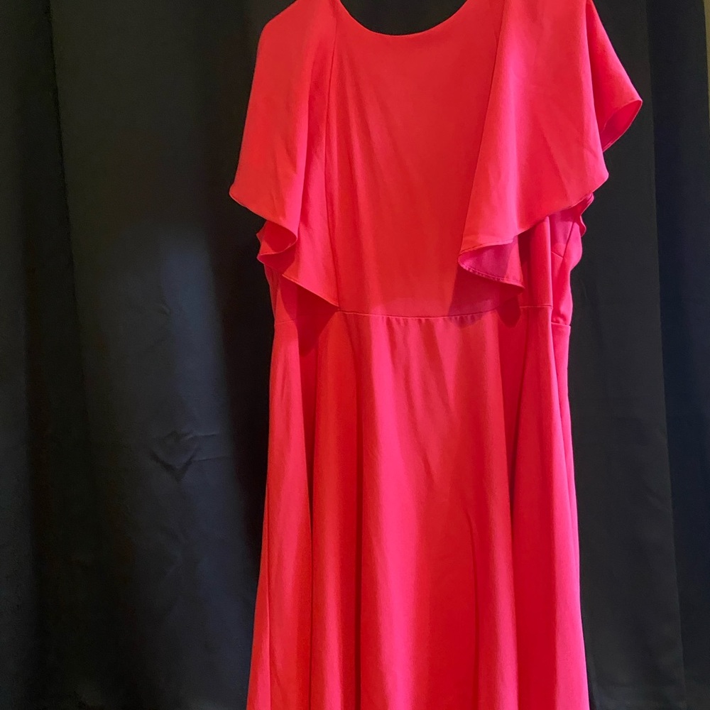 Eloquii Deep Hot Pink Ruffled Cap sleeve knee length keyhole+tie back dress